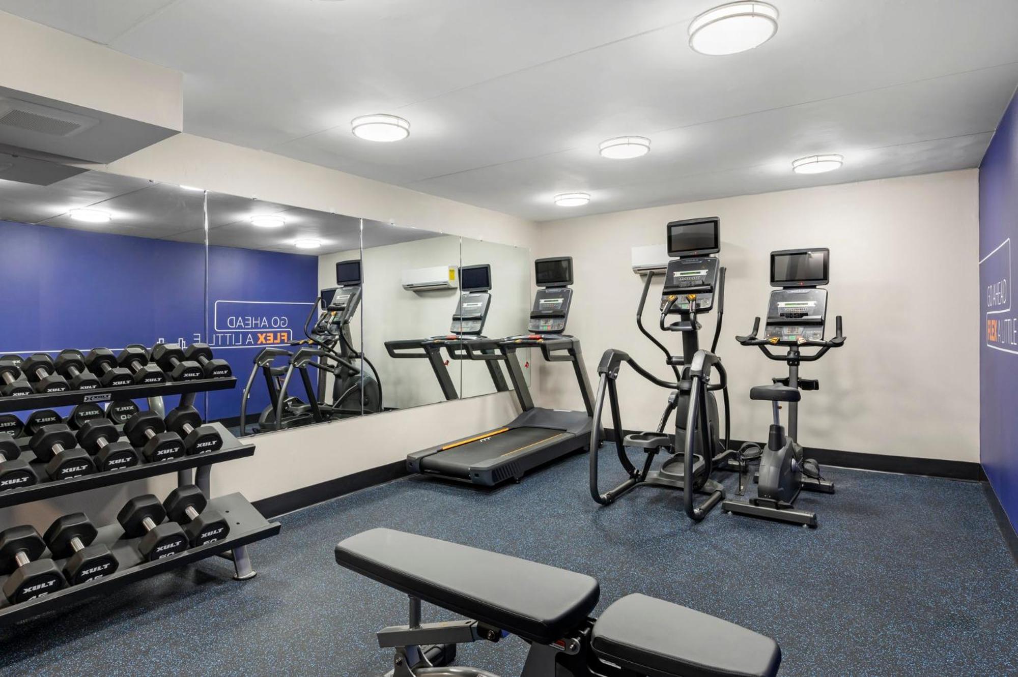 Holiday Inn Express Greencastle, An Ihg Hotel מראה חיצוני תמונה